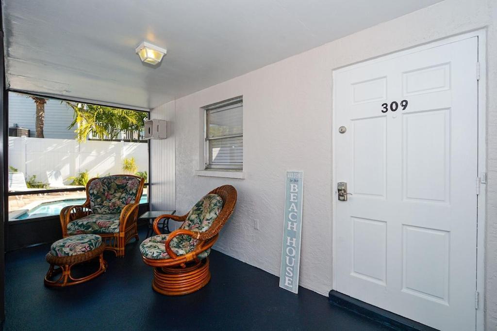 Canal 309 - Right In Siesta Key Village! エクステリア 写真
