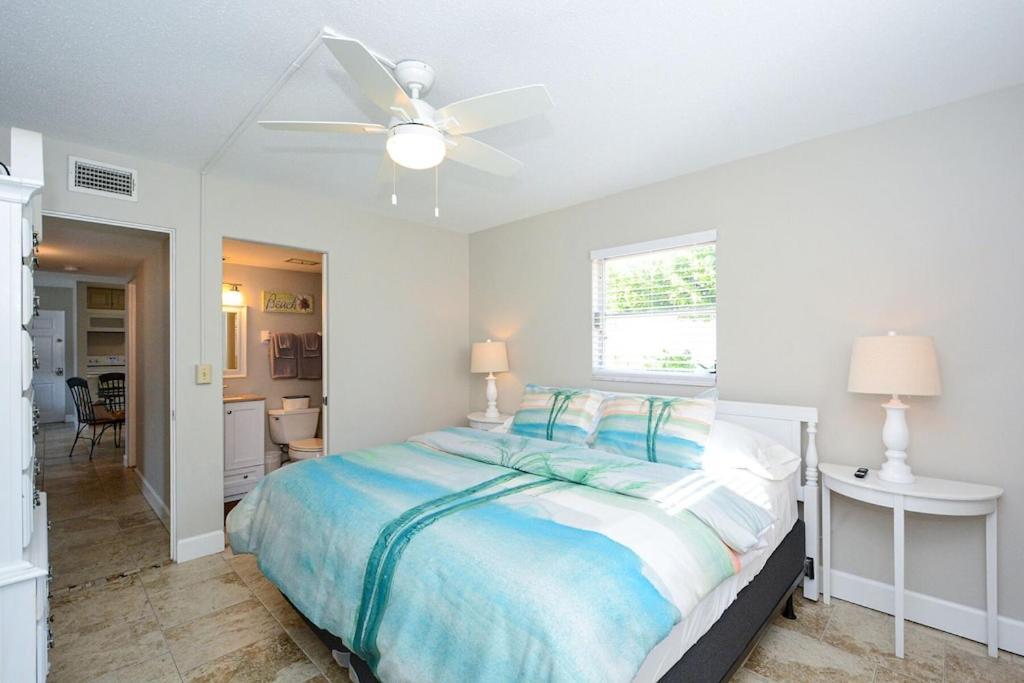 Canal 309 - Right In Siesta Key Village! エクステリア 写真