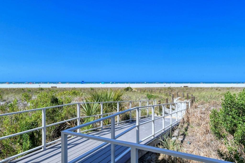 Canal 309 - Right In Siesta Key Village! エクステリア 写真