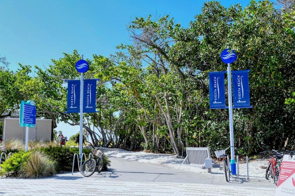 Canal 309 - Right In Siesta Key Village! エクステリア 写真